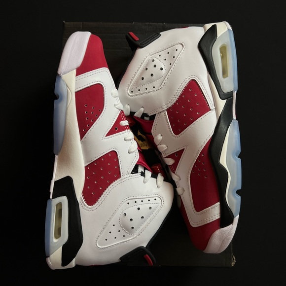 Nike Air Jordan 6 Retro GS "Carmine" 2021 - Picture 4 of 5